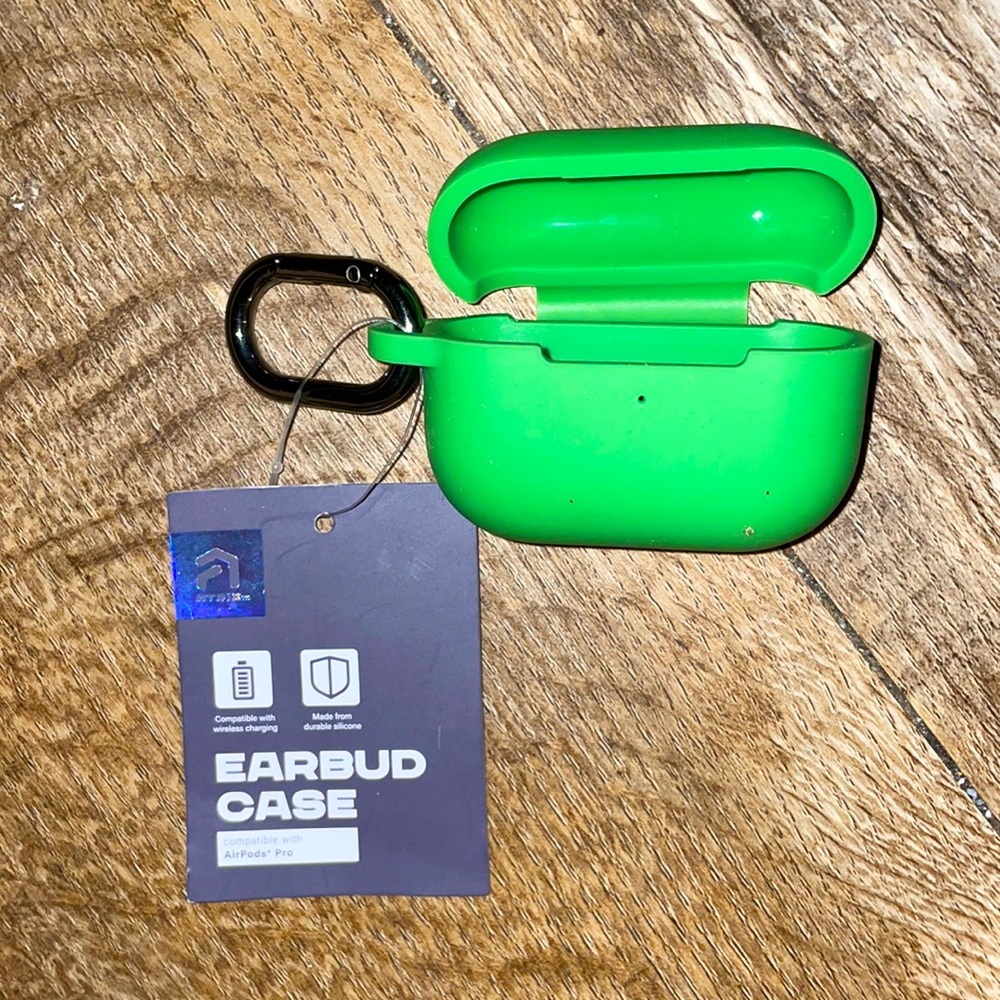 NWT ATRIX Neon Green Silicone Earbud Case